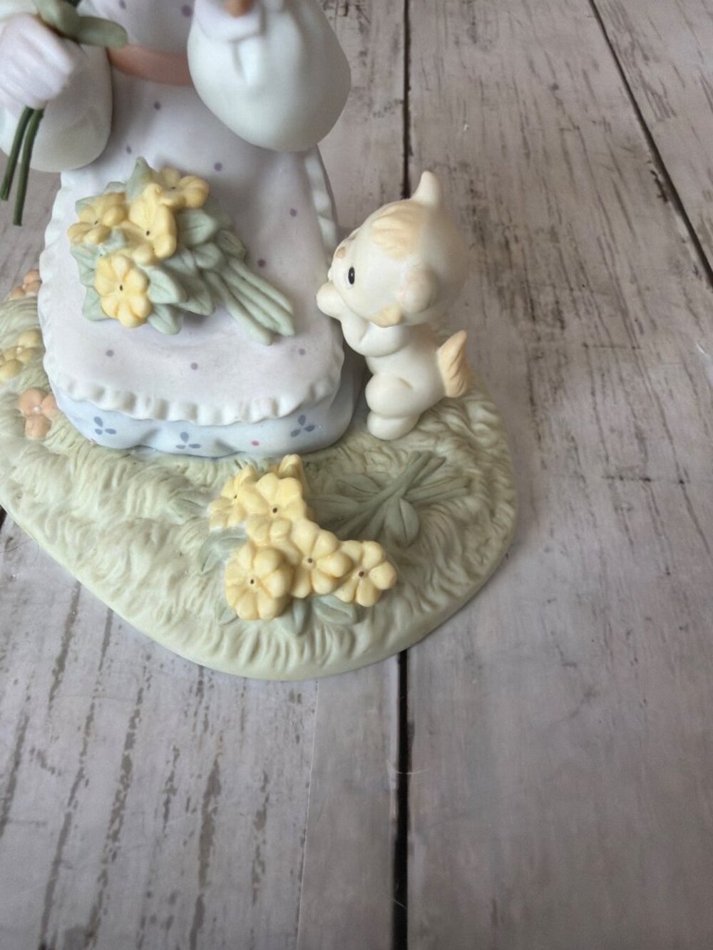 Precious Moments #103176 Rose in My Bouquet 2002 Ltd Ed 1831/7500 Girl Cat - Picture 8 of 14